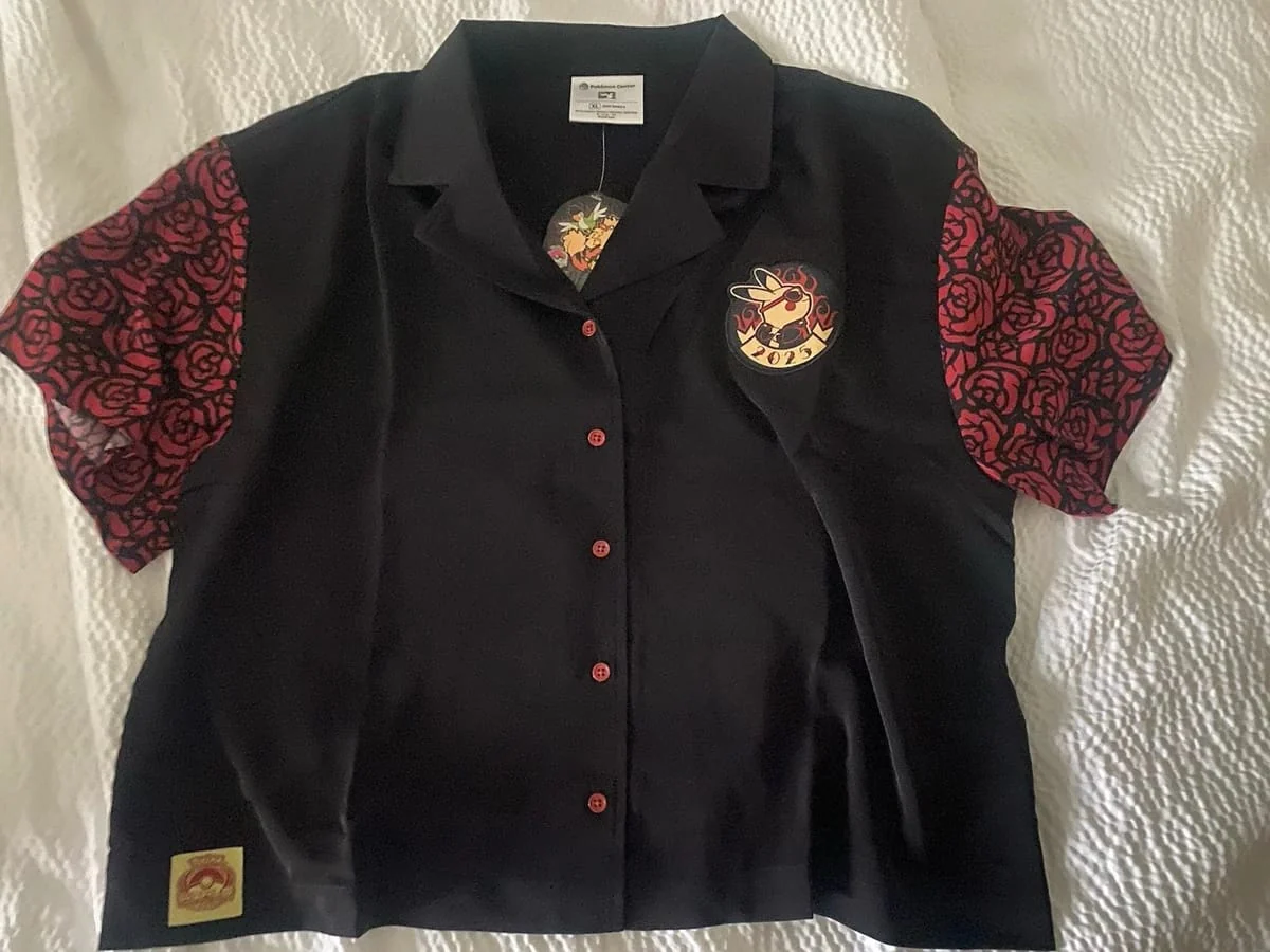 Camisa con botones MUJER Pokemon World Championships 2025 Arcanine Rockabilly Talla M
